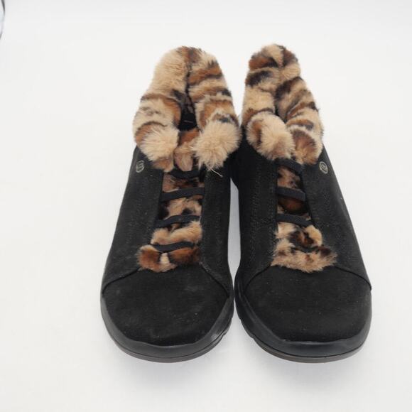 NEW BZees Golden Fur Trim Slip On Shooties Booties Black Leopard Women's 8.5 - Picture 8 of 13